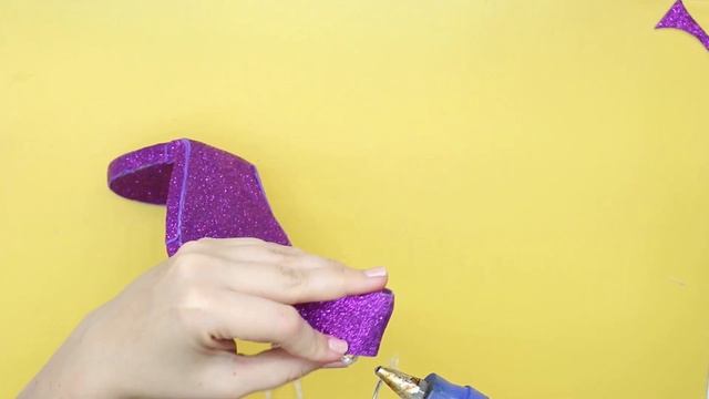 КАК СДЕЛАТЬ ПОДАРОК ТУФЕЛЬКА. Бери и Делай своими руками. DIY Цветок на туфельке. ИдейкиЗаКопейки смотреть онлайн