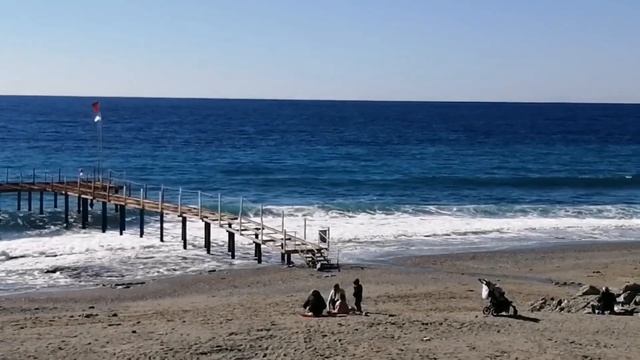 МОРЕ В МАХМУТЛАРЕ. ТУРЦИЯ 2023. смотреть онлайн