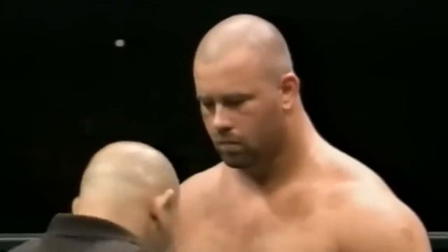 Федор Емельяненко СЛОМАЛ АМБАЛА из США! Последний Император УНИЧТОЖИЛ Мясной Грузовик! смотреть онлайн