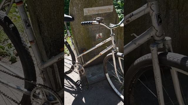 Немецкий велосипед Хеннес Юнкерманн с колёсами от велосипеда Аист смотреть онлайн