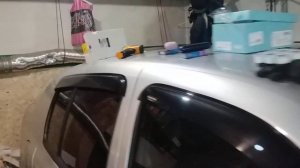 Рено Симбол.Мою дроссель и резонаторы.Грязи море!!!