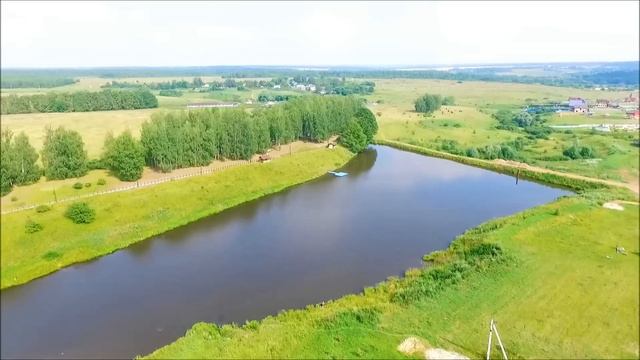 20 секунд о поселке "Родники Экопарка", расположенный в МО Мордвесское, в часе по Каширскому шоссе. смотреть онлайн