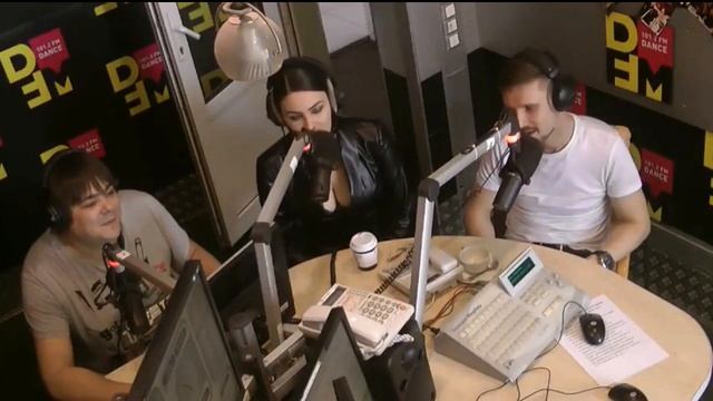 Maruv & Boosin на радио DFM, 19.04.2018 (webcam)