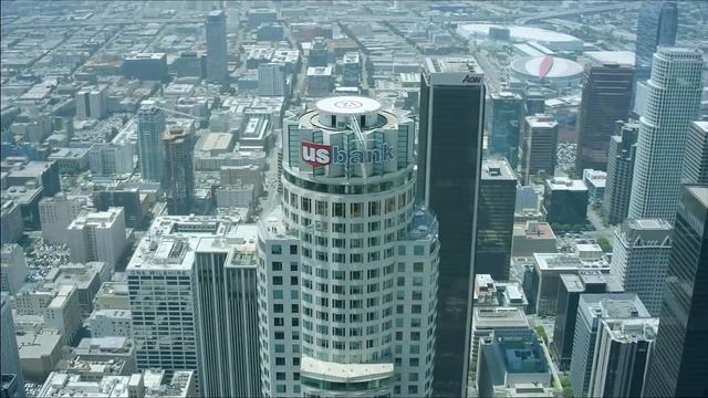 OUE Skyspace LA Video смотреть онлайн