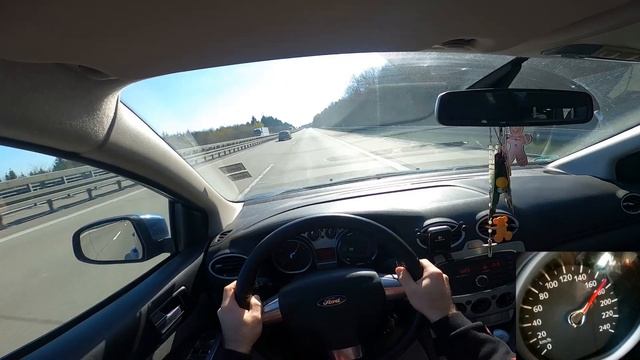 Ford Focus 1.6 100HP Top Speed on German Autobahn - No Speed Limit смотреть онлайн