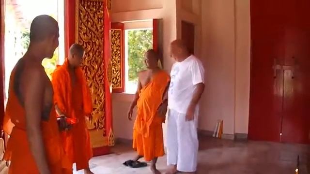 Тайны монахов. Редкие духовные практики. Хождение по стеклу. смотреть онлайн