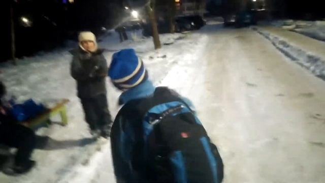 Новогодние каникулы продолжаются смотреть онлайн