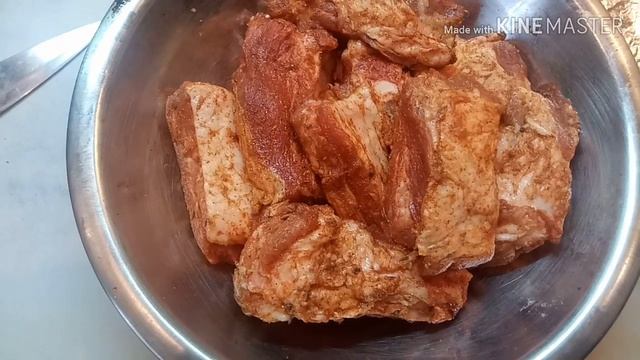 РЕБРЫШКИ ЗАПЕЧЕННЫЕ В ГЛАЗУРИ С КАРТОШКОЙ. ЖАРКОЕ ИЗ СВИНЫХ РЕБРЫШЕК. смотреть онлайн