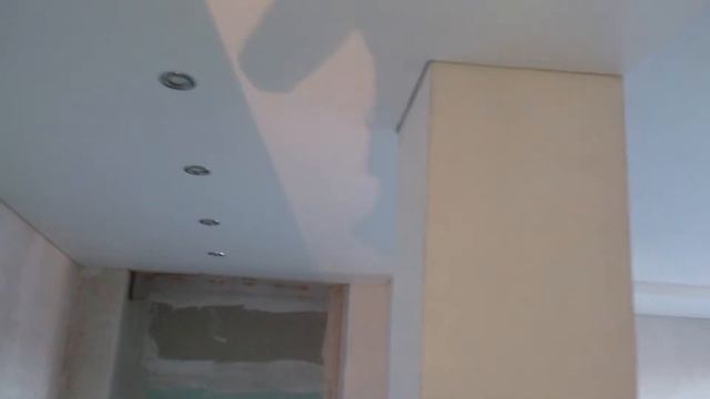 Двухуровневый натяжной потолок