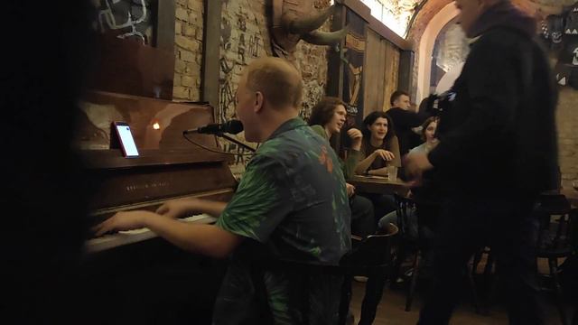 Сева Москвин - Оставайся мальчик с нами смотреть онлайн