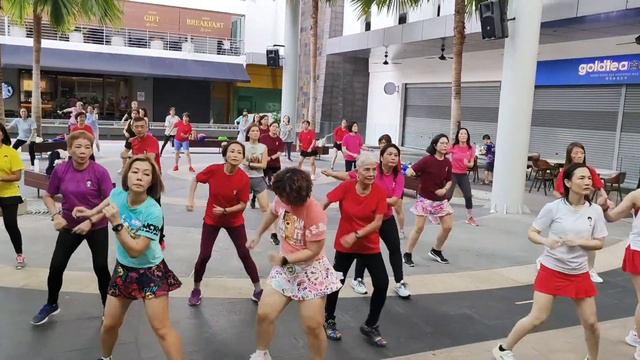 Zumba ZIN104 Zibi Umbum | Afrobeat / hip hop / Salsa | Zumba Fitness | Dance Workout смотреть онлайн