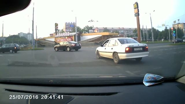 Пушкина-Притыцкого опель Вектра 5778 НЕ-7 смотреть онлайн