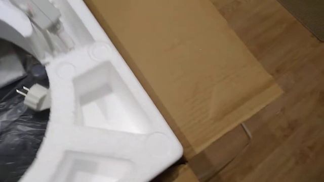 Распаковка — Накопительный водонагреватель Horizont 50EWS-15MF смотреть онлайн