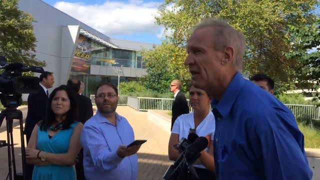 Questions for Gov. Bruce Rauner смотреть онлайн