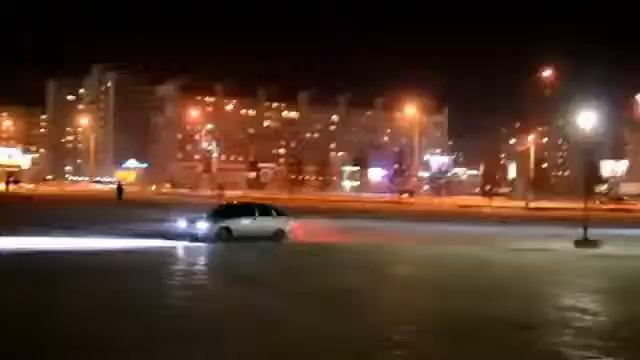 сходка у континента в Омске смотреть онлайн