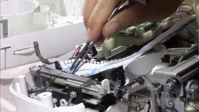 Brother JS-60 E. Как разобрать пласт корпус и почистить машину. Видео № 341. смотреть онлайн