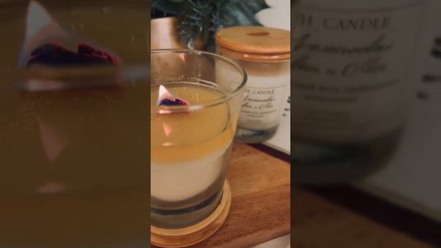 Так звучат ароматические интерьерные Свечи С деревянным фитилём HH_CANDLE_ смотреть онлайн