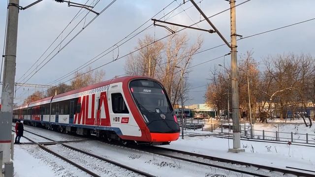 Движение электропоездов на Первом Диаметре D1 смотреть онлайн