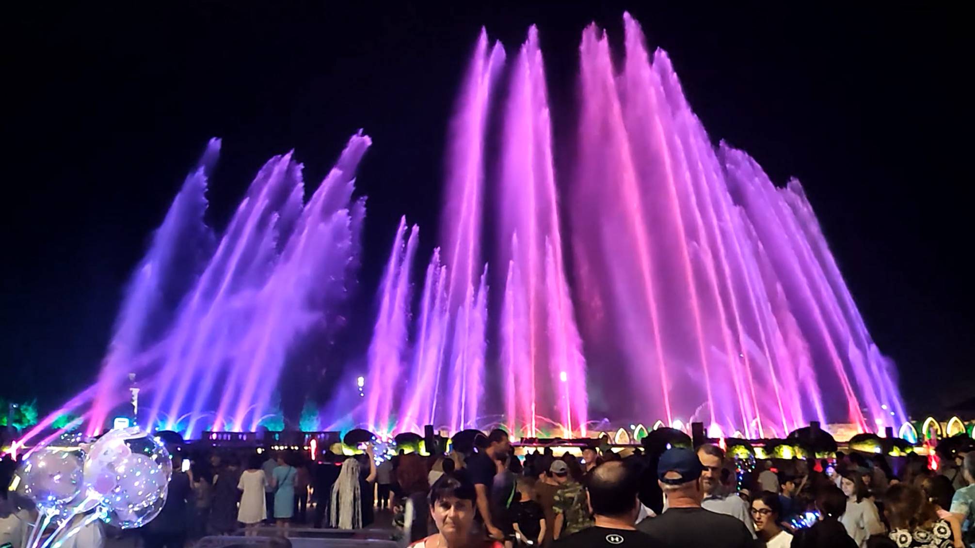 Самый большой мультимедийный фонтан России находится в Дербенте смотреть онлайн