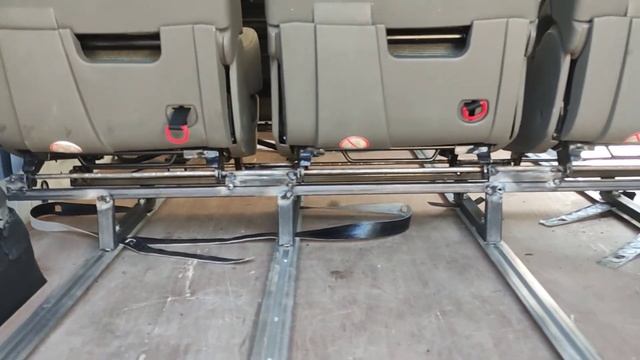 Установка сидений Espase 4 в Renault Trafic 3 смотреть онлайн