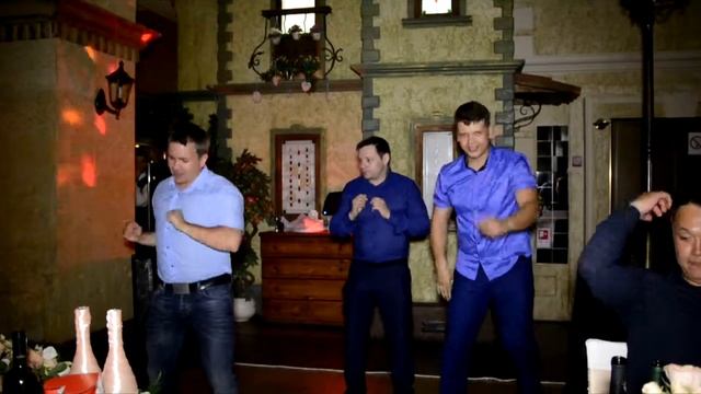 Танец парней смотреть онлайн