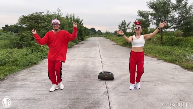 CHRISTMAS DANCE MEDLEY 2023 l CHRISTMAS REMIX l Dance Workout l Zumba смотреть онлайн