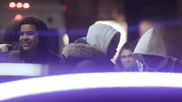 Красиво мигают! смотреть онлайн