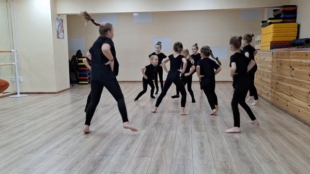 Модерн 9 Ноября 2023 год смотреть онлайн