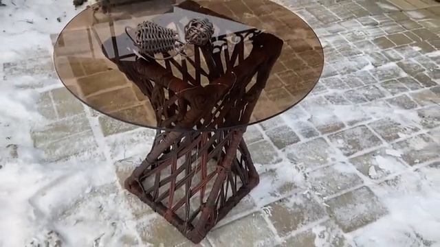 Кофейный уличный столик из ротанга смотреть онлайн