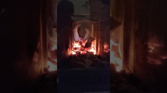 Вторая стадия горения дров - горение углей в печи Ферингер смотреть онлайн