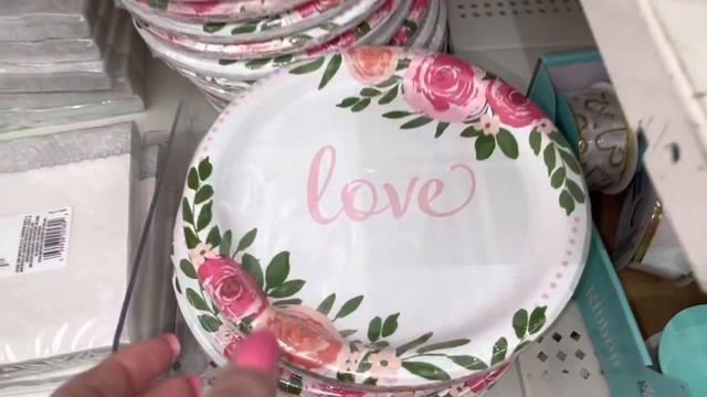 PINK SHOP WITH ME at Dollar General and Dollar Tree/Spring 2022💗🌸🎀👛👚🌷 смотреть онлайн