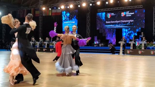 2022 WDSF World Championship | Round of 24 SLOW WALTZ смотреть онлайн