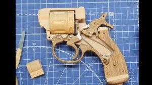 Револьвер наган из дерева своими руками, делаем механизм нагана из дерева,wooden revolver mechanism.