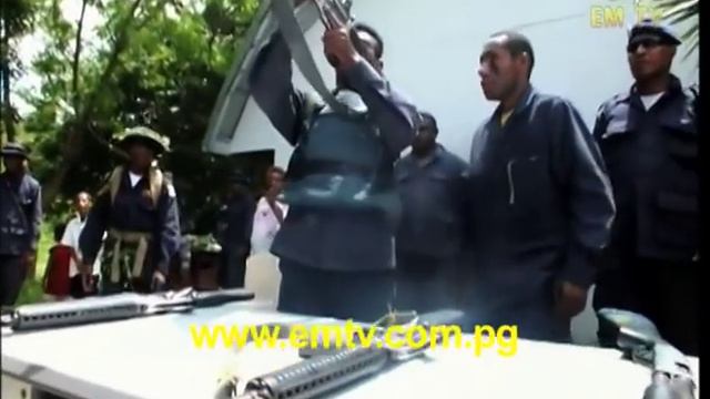 Senior Officer admits PNG Police lack knowledge on Guns смотреть онлайн