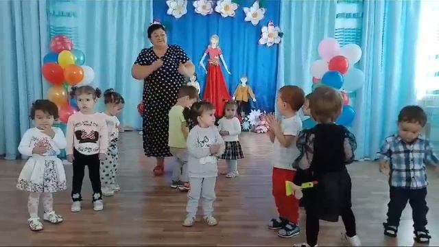 Малыши поздравляют с Днем дошкольников смотреть онлайн