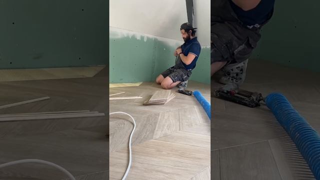 Работа мечты по заколачиванию бабла???????? #diy #diywood #wood #woodworking #паркет смотреть онлайн