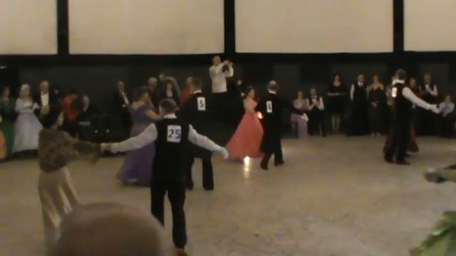 Вальс-гавот 1-й Российский фестиваль бальных танцев старшего поколения Кондюктор Анатолий Воронин смотреть онлайн