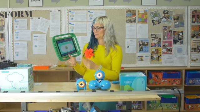 Unbox+Learn, Dash & Dot Robot. смотреть онлайн