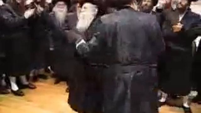 Hasidic Dance at Wedding смотреть онлайн