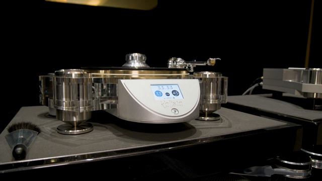 Métronome's Kalista Dreamplay X & Twenty Twenty Turntable смотреть онлайн