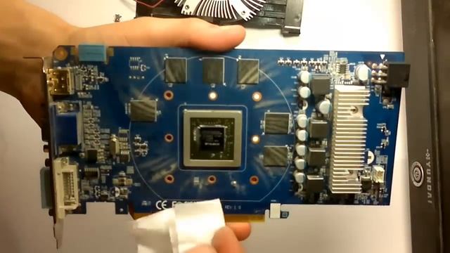 Как заменить термопасту за 3 мин смотреть онлайн