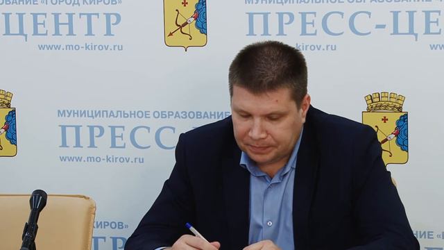 Всего в пришкольных лагерях смогут отдыхать более 9,5 тысяч ребят. смотреть онлайн