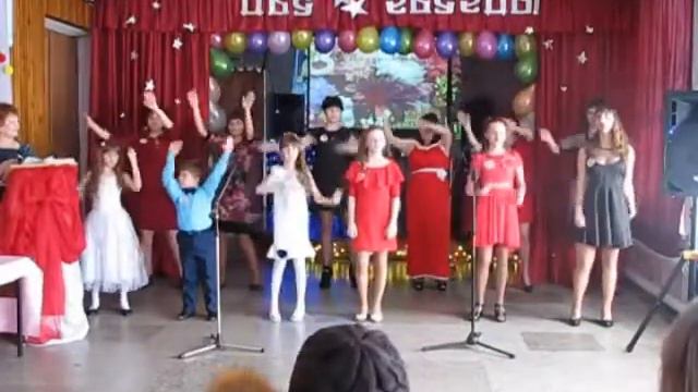 Конкурсное шоу Две звезды смотреть онлайн