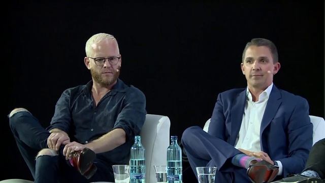 How Oli Gardner & Ryan Deiss Changed Digital Marketing Forever | AWeurope 2018 смотреть онлайн