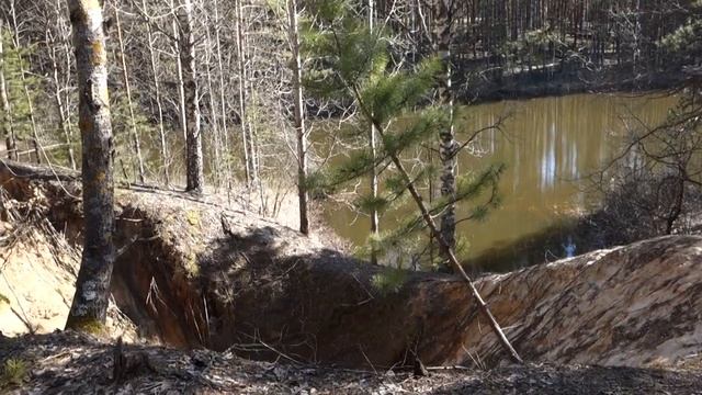 Карстовый провал на берегу озера Черепаха смотреть онлайн