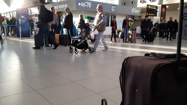 Влог из Молдовы г.Ватра до аэропорта Лутон Лондон смотреть онлайн