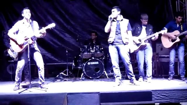 André Augusto & Fernandes ao vivo - Sua Linda (Lucas Lucco) смотреть онлайн