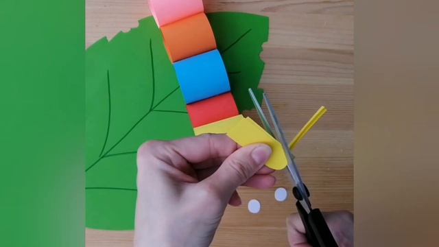 ПОДЕЛКА ИЗ БУМАГИ - ВЕСЁЛАЯ ГУСЕНИЦА, DIY смотреть онлайн