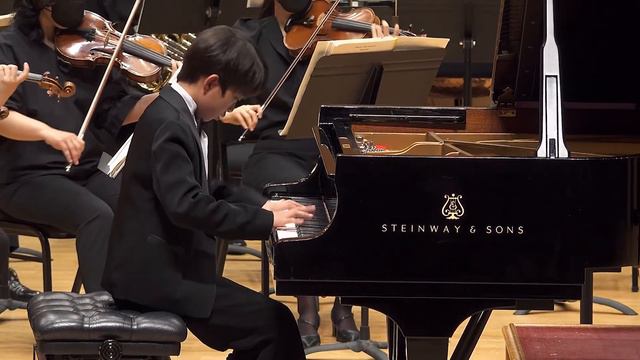 진예현 W.A.Mozart Piano Concerto No.12 in A Major K414 _ 20220713 смотреть онлайн