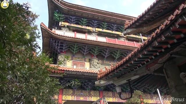 Красота Po Lin Monastery - монастыря на острове Лантау в Гонконг. 118 смотреть онлайн